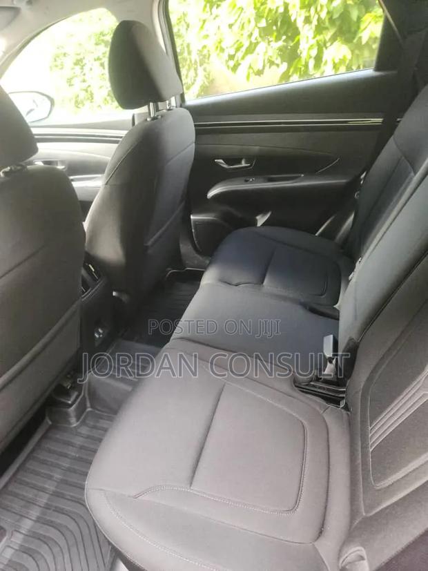 Hyundai Tucson SE 2024 Gray