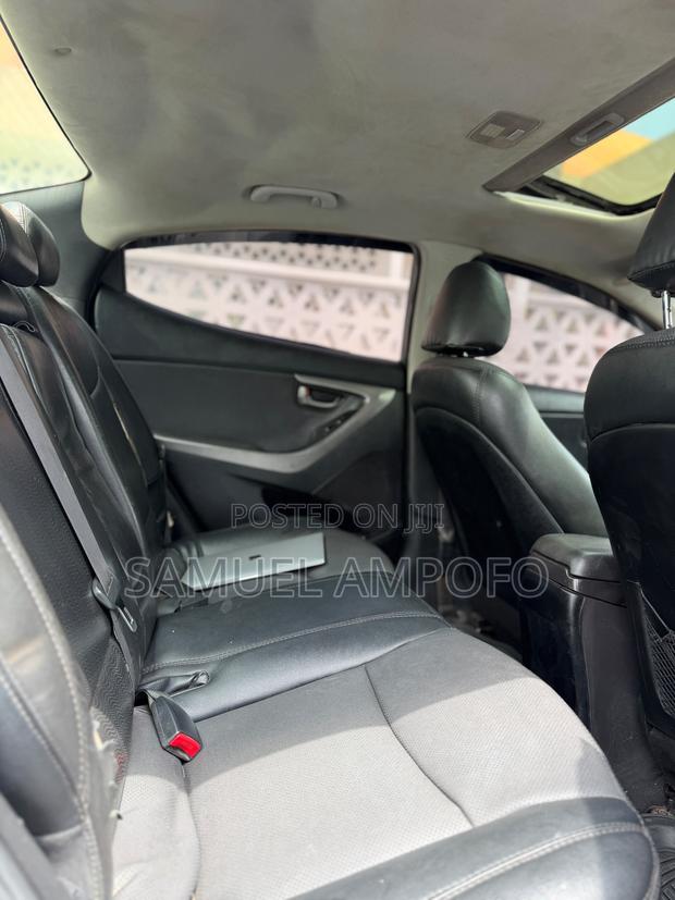 Hyundai Elantra Limited Sedan FWD (1.8L 4cyl 6A) 2013 Gray