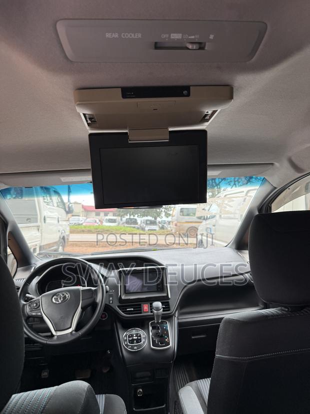 Toyota Voxy 2015 Black