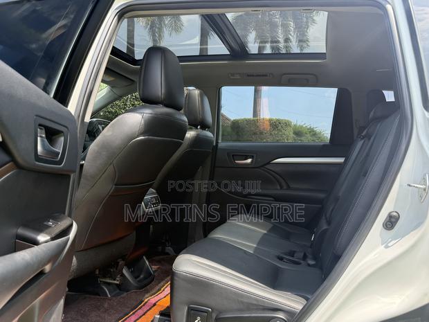 Toyota Highlander XLE 2019 White