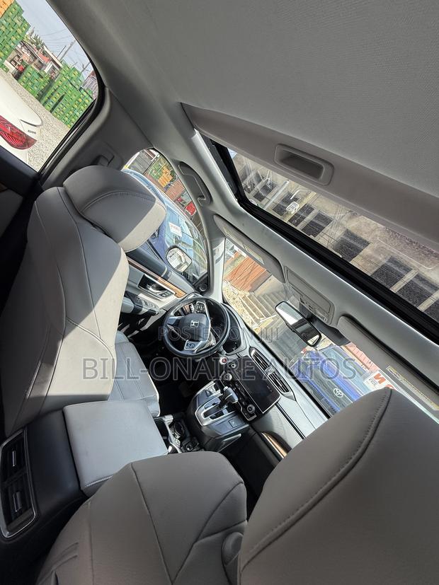 Honda CR-V Touring AWD 2019 Gray