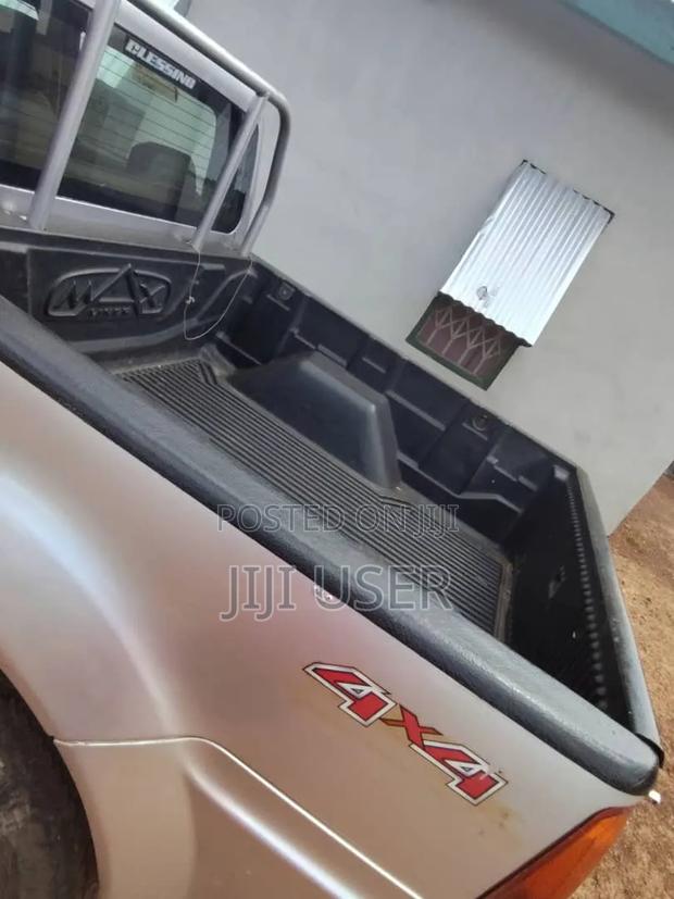 Tata Safari 2010 Gray
