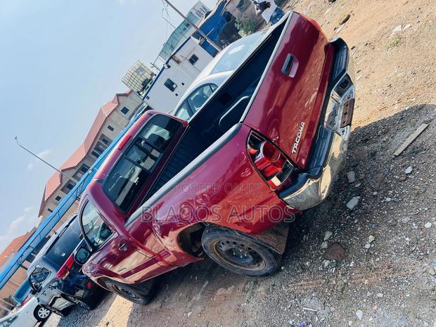 Toyota Tacoma 2006 Red