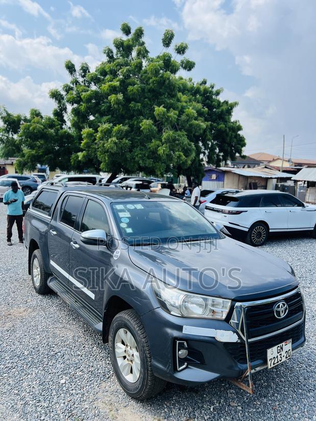 Toyota Hilux Revo Double Cab Deisel 2.4 AWD 2020 Gray