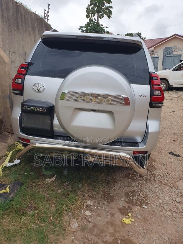 Toyota Land Cruiser Prado 2.7 2017 Silver