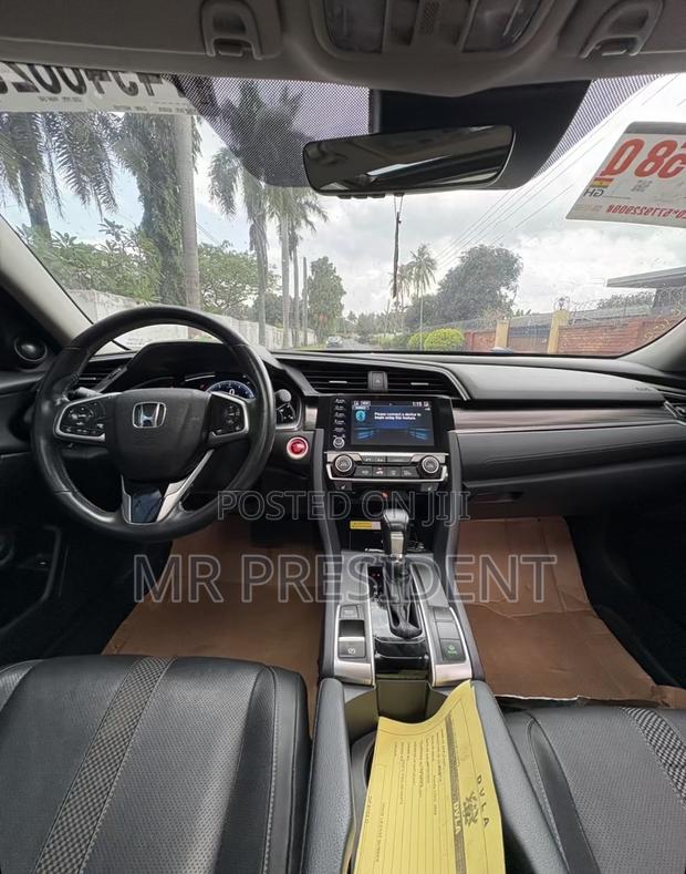 Honda Civic Touring Sedan 2020 Red