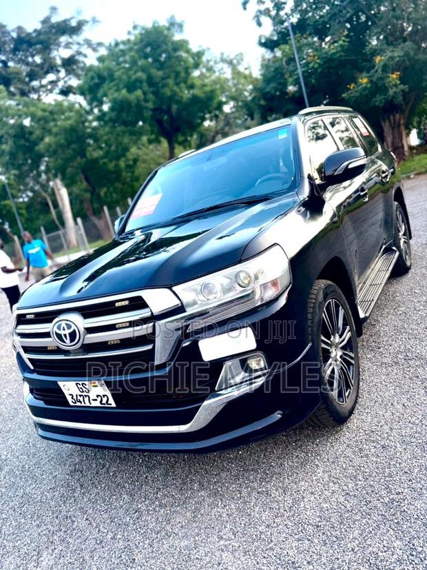 Toyota Land Cruiser 2013 Black