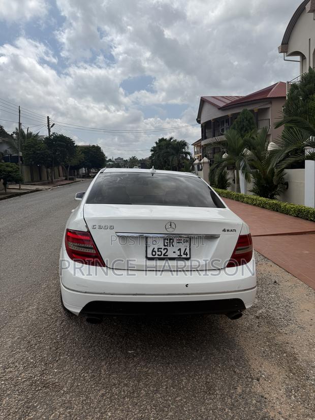 Mercedes-Benz C300 Luxury 4Matic Sedan AWD (3.5L 6cyl 7A) 2014 White