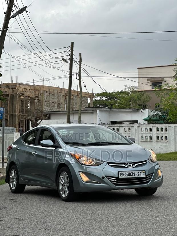 Hyundai Elantra SE Sedan FWD (1.8L 4cyl 6A) 2016 Gray