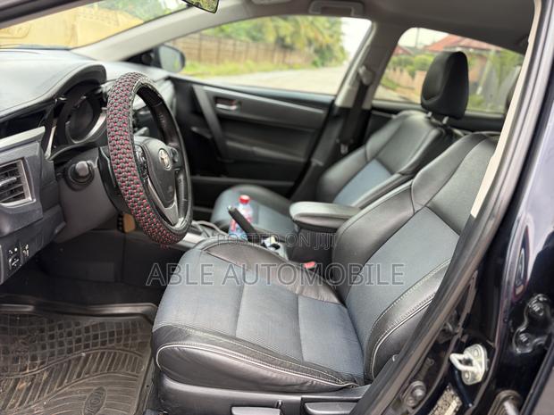 Toyota Corolla S 4dr Sedan (1.8L 4cyl CVT) 2015 Blue