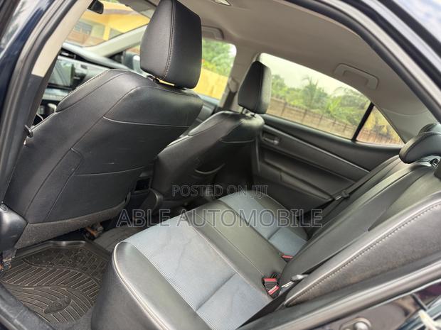 Toyota Corolla S 4dr Sedan (1.8L 4cyl CVT) 2015 Blue