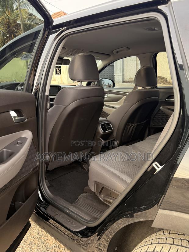 Hyundai Santa Fe SE 2.4 AWD 2020 Black