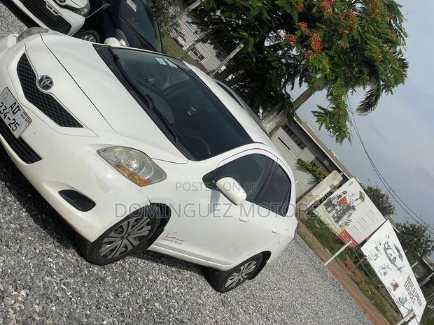 Toyota Yaris 2012 White