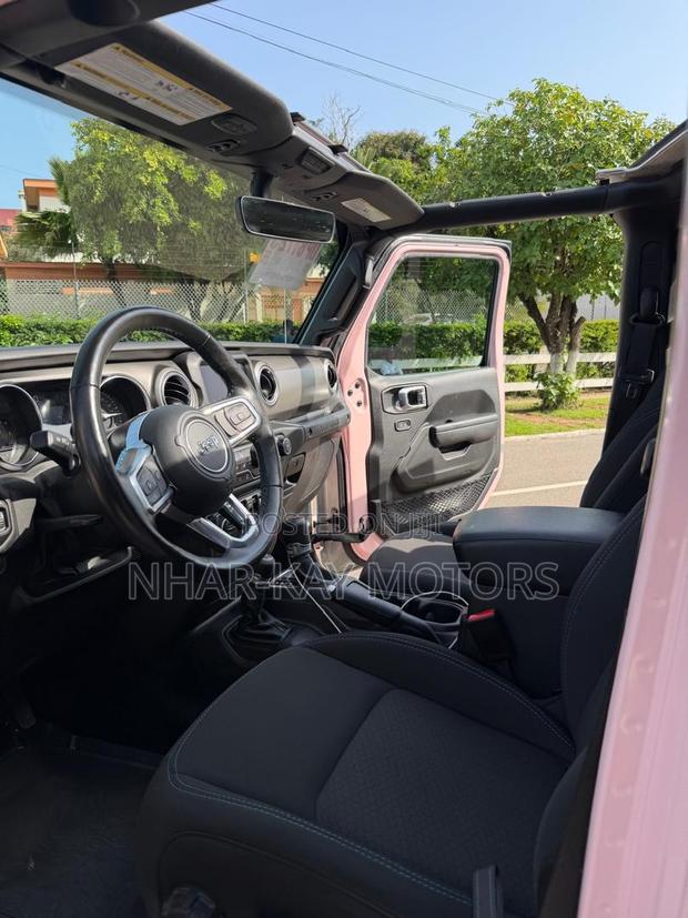 Jeep Wrangler Rubicon 4 Door 4x4 2023 Pink