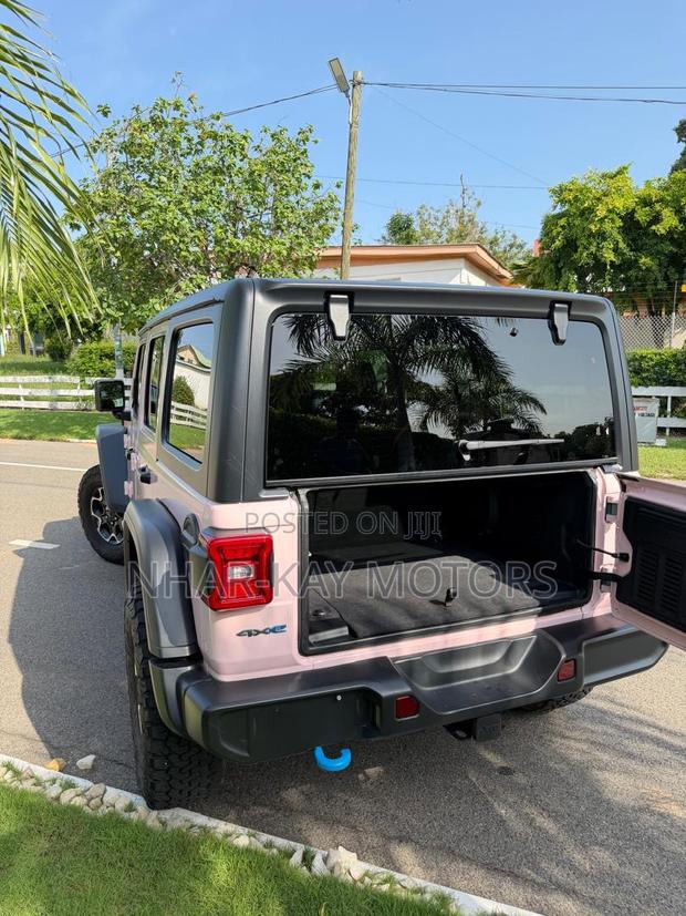 Jeep Wrangler Rubicon 4 Door 4x4 2023 Pink