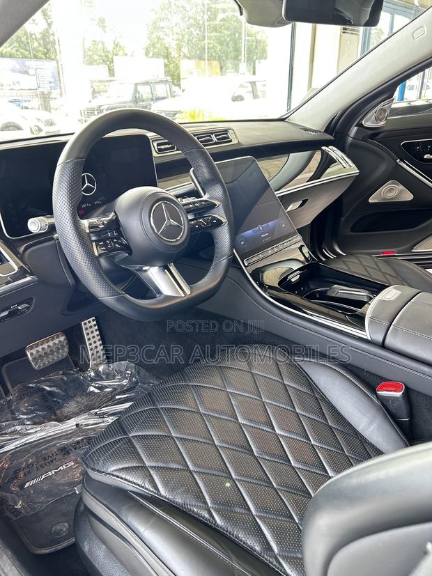 Mercedes-Benz S-Class 2025 Black