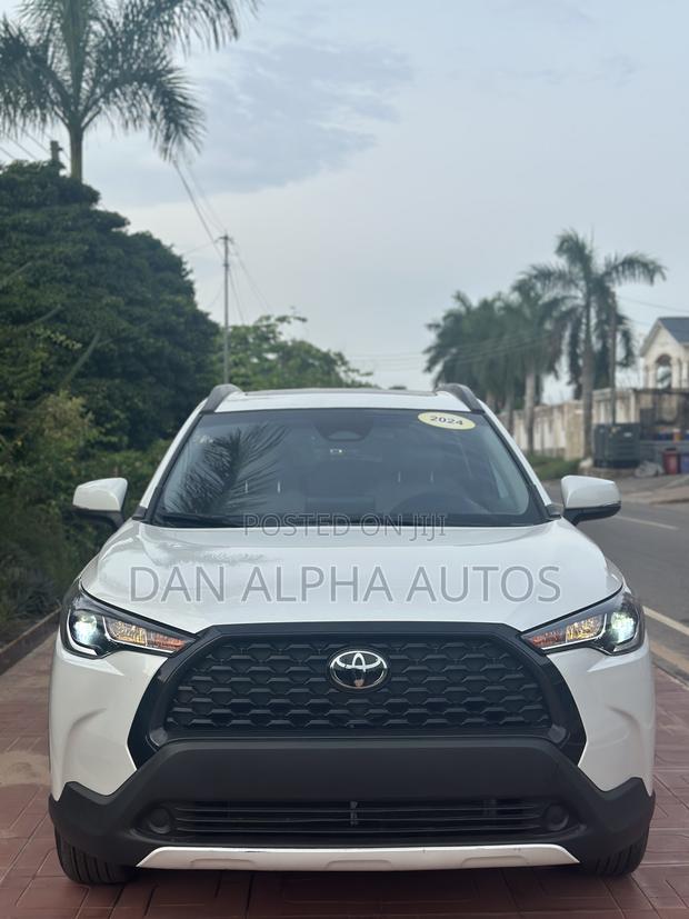 Toyota Corolla Cross 2024 White