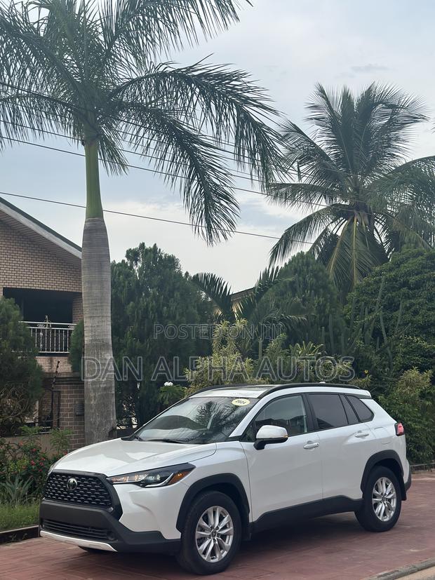 Toyota Corolla Cross 2024 White