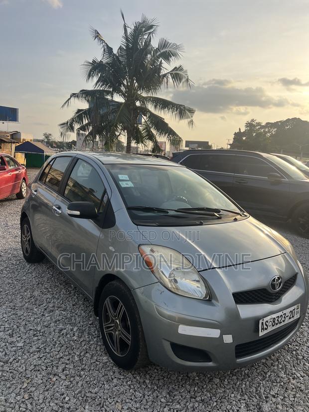 Toyota Yaris 2011