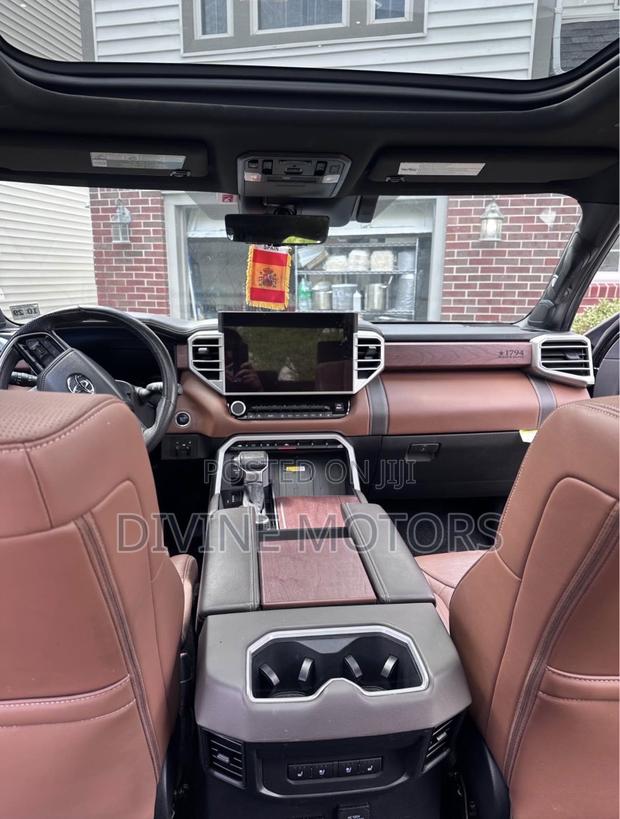 Toyota Tundra 1794 Edition CrewMax 6.5' Bed 2024 Blue