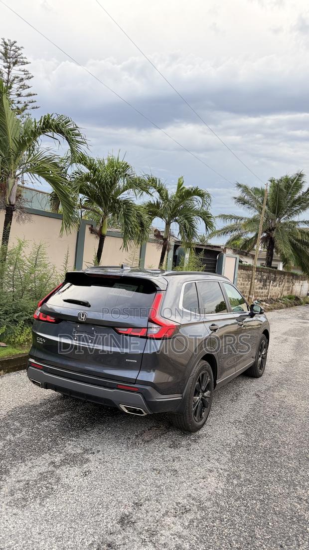 Honda CR-V 2024 Gray
