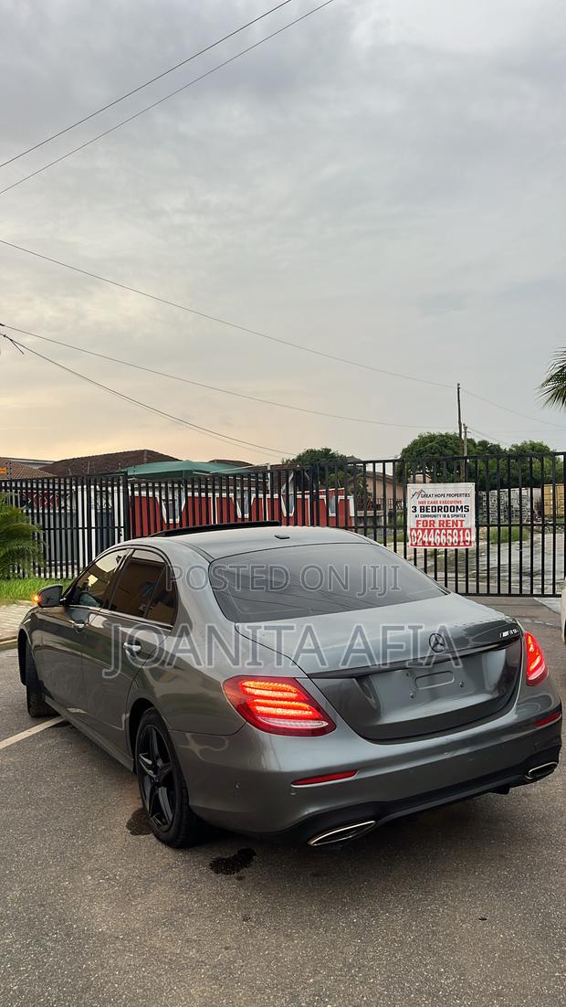 Mercedes-Benz E300 2018 Gray