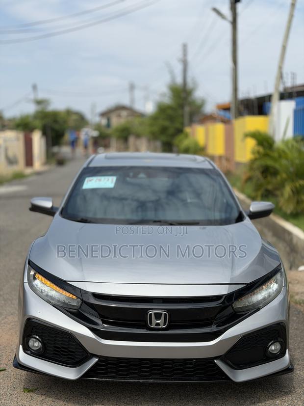 Honda Civic Sport Touring 4dr Hatchback (1.5L 4cyl) 2017 Silver
