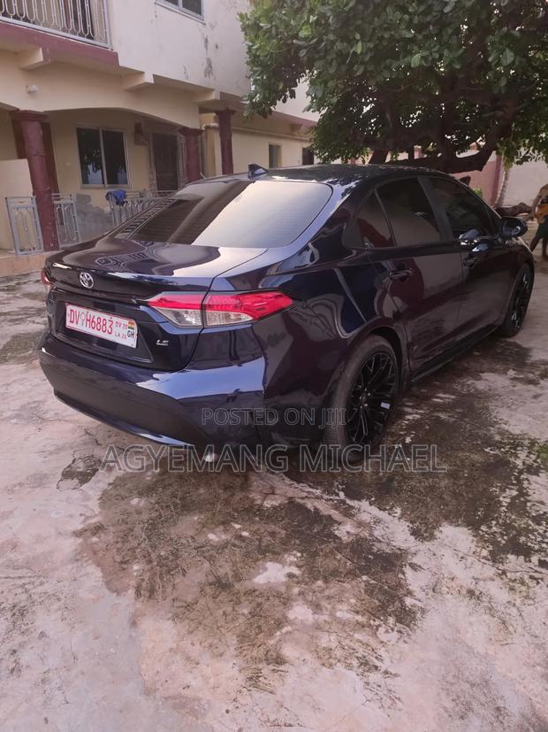 Toyota Corolla LE 2020 Blue