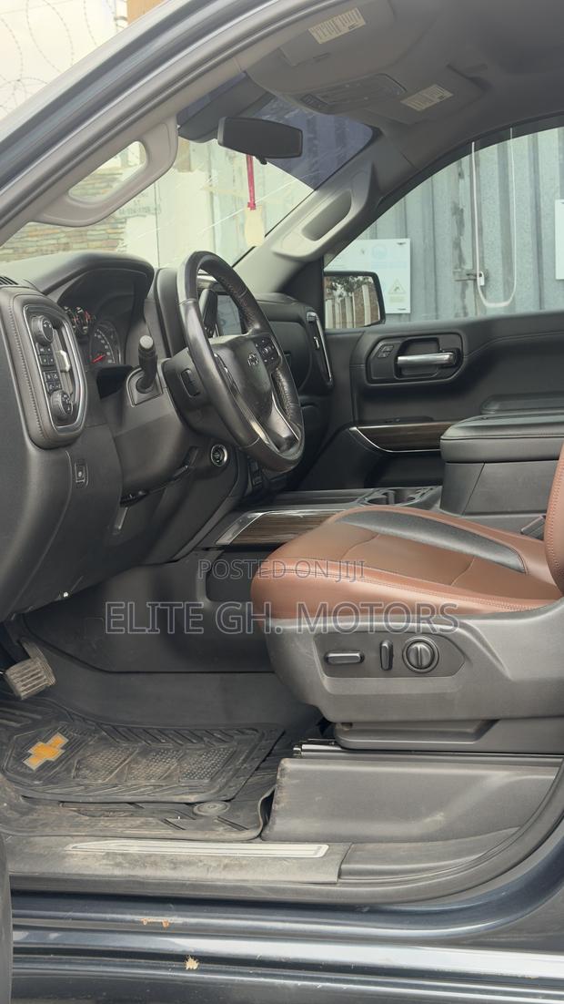 Chevrolet Silverado 2019 Gray