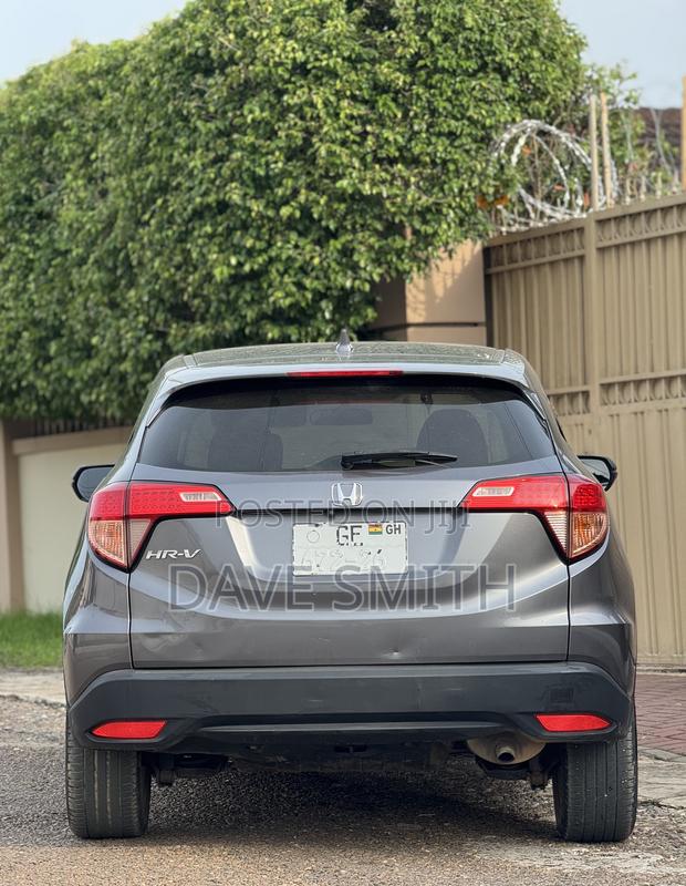 Honda HR-V 4dr SUV (1.5L 4cyl CVT) 2016 Gray