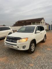 Toyota RAV4 2010 White for sale