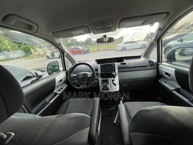 Toyota Voxy 2012 White