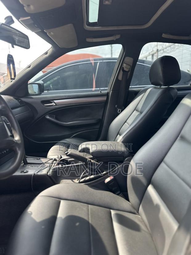 BMW 318i 2002 Green