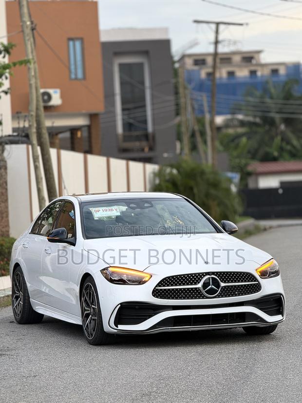 Mercedes-Benz C300 2023 White