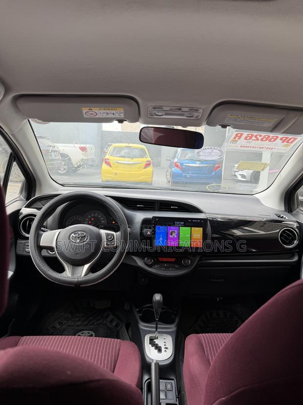 Toyota Vitz 1.3 FWD 5dr 2015 Burgundy
