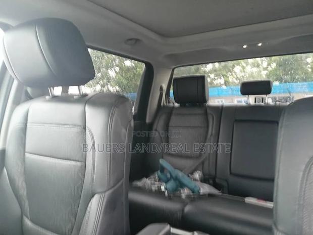 Toyota Tundra 2022 White