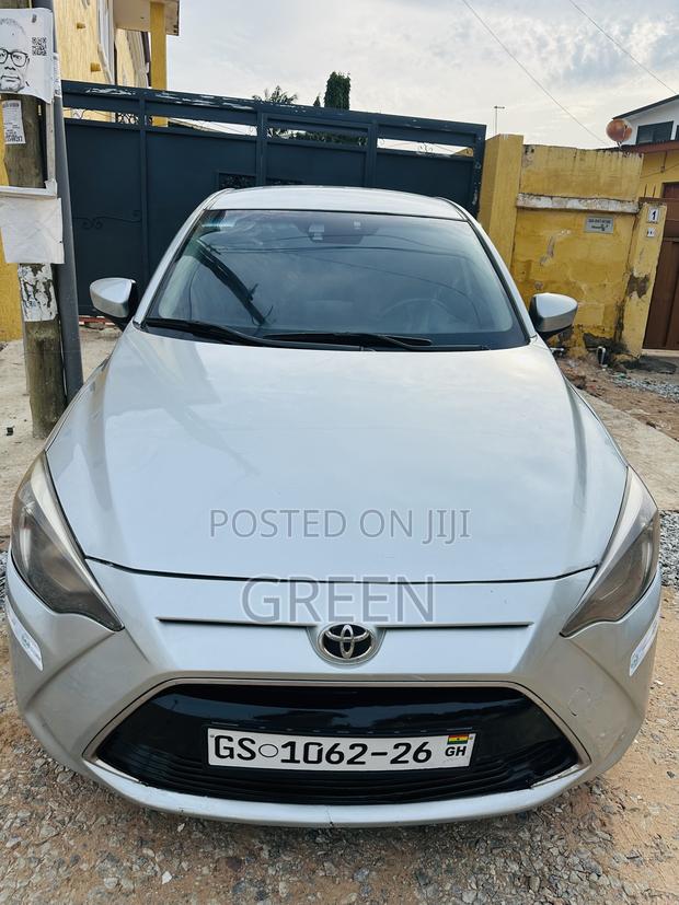 Toyota Yaris iA 1.5 FWD 2017 Silver