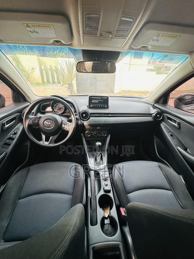 Toyota Yaris iA 1.5 FWD 2017 Silver