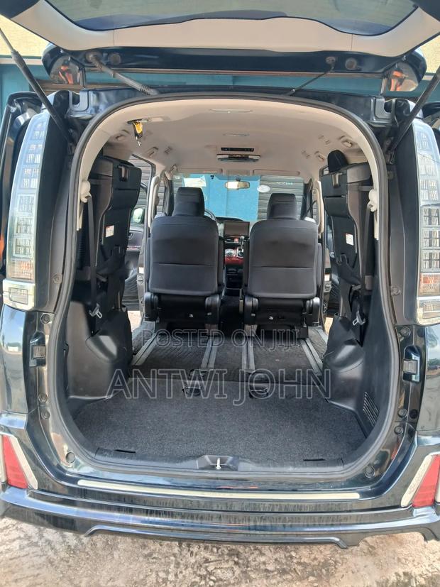 Toyota Voxy SV Premium 2014 Blue