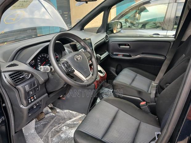 Toyota Voxy SV Premium 2014 Blue