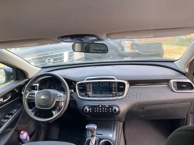 Kia Sorento 2.4L LX FWD 2020