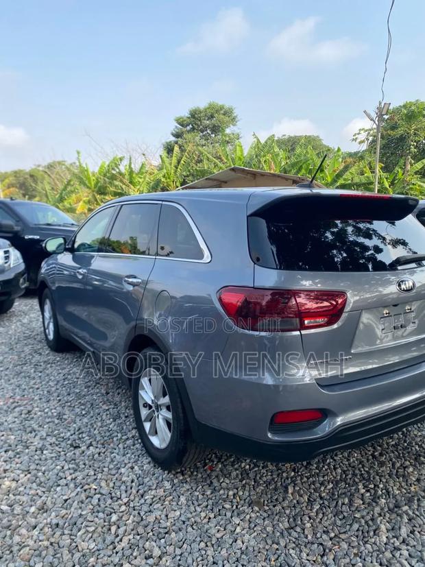Kia Sorento 2.4L LX FWD 2020