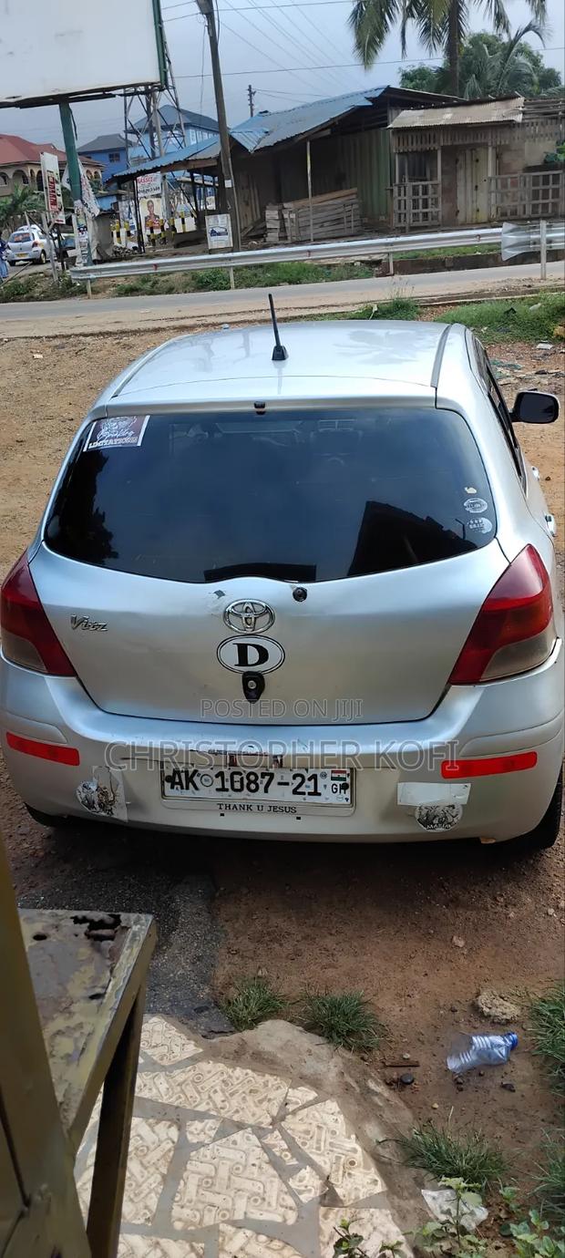 Toyota Vitz 1.0 FWD 3dr 2010 Silver