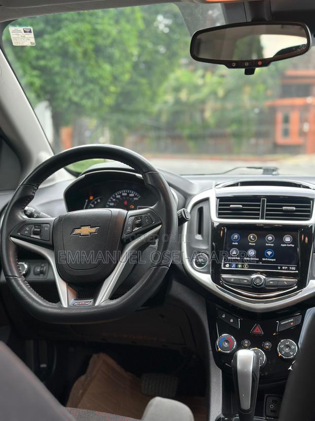 Chevrolet Sonic LT 2018 Blue