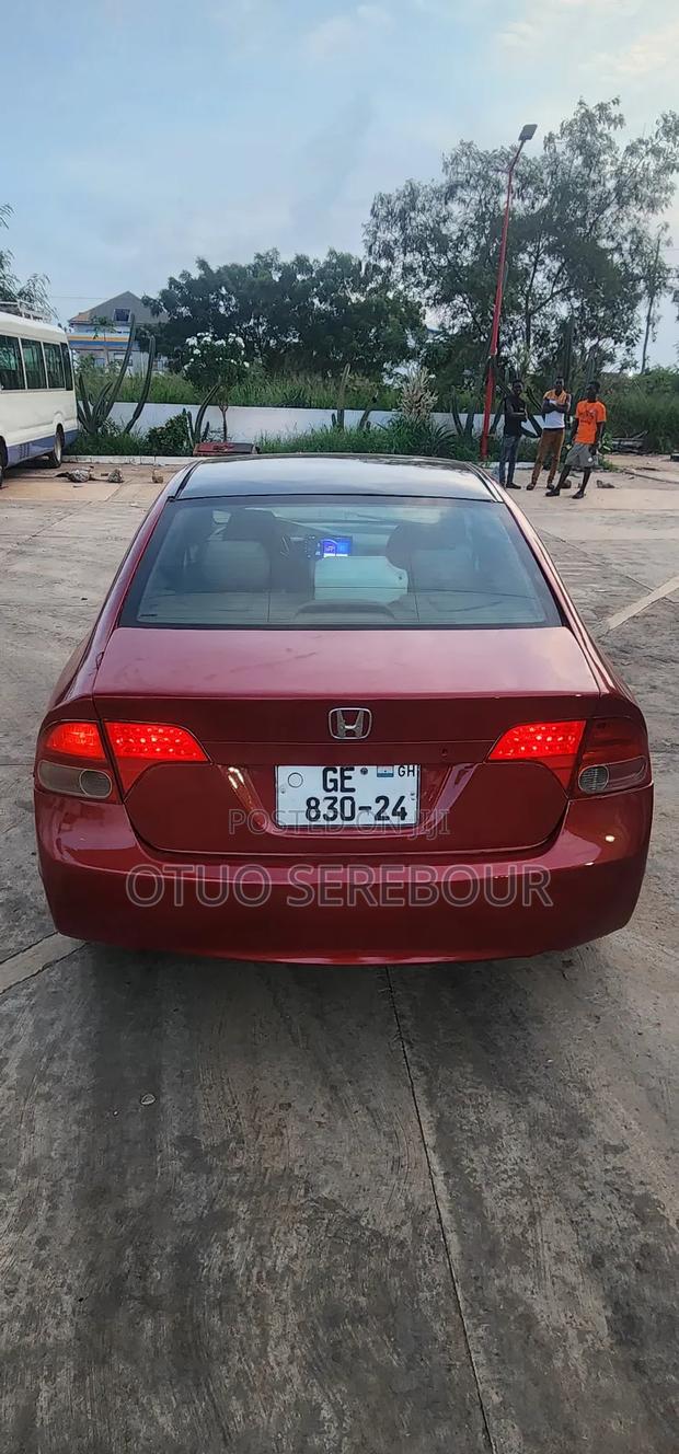 Honda Civic 1.8 5 Door Automatic 2010 Red