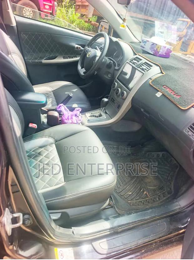 Toyota Corolla 2013 Black