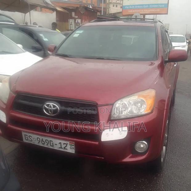 Toyota RAV4 2012 Red