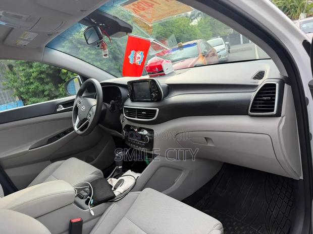 Hyundai Tucson 2019 White