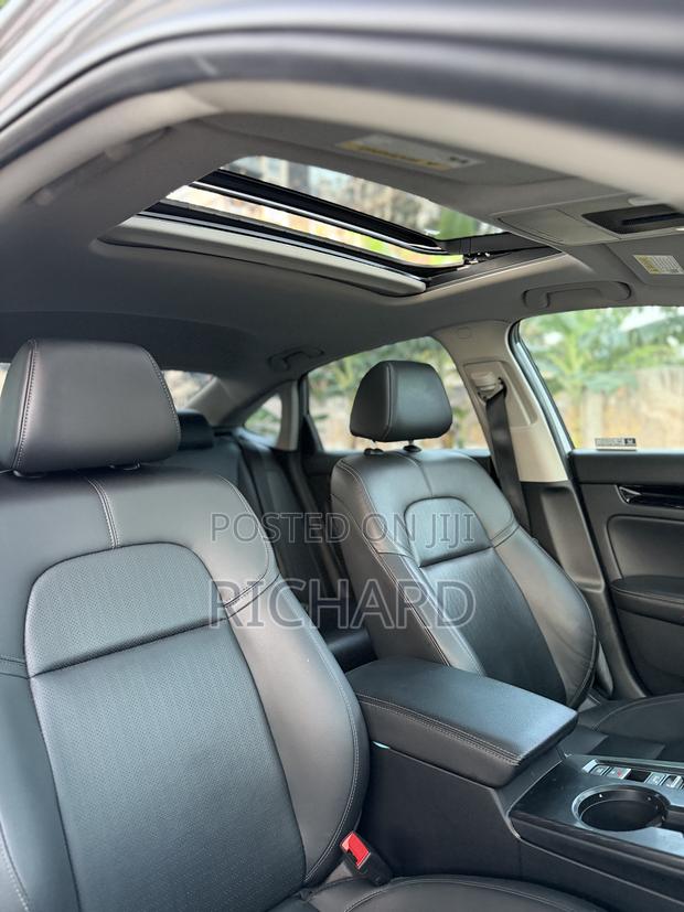 Honda Civic Touring CVT 2024 Silver