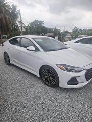 Hyundai Elantra 2018 White for sale